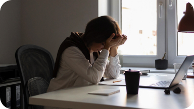 Чем опасна сидячая работа - фото